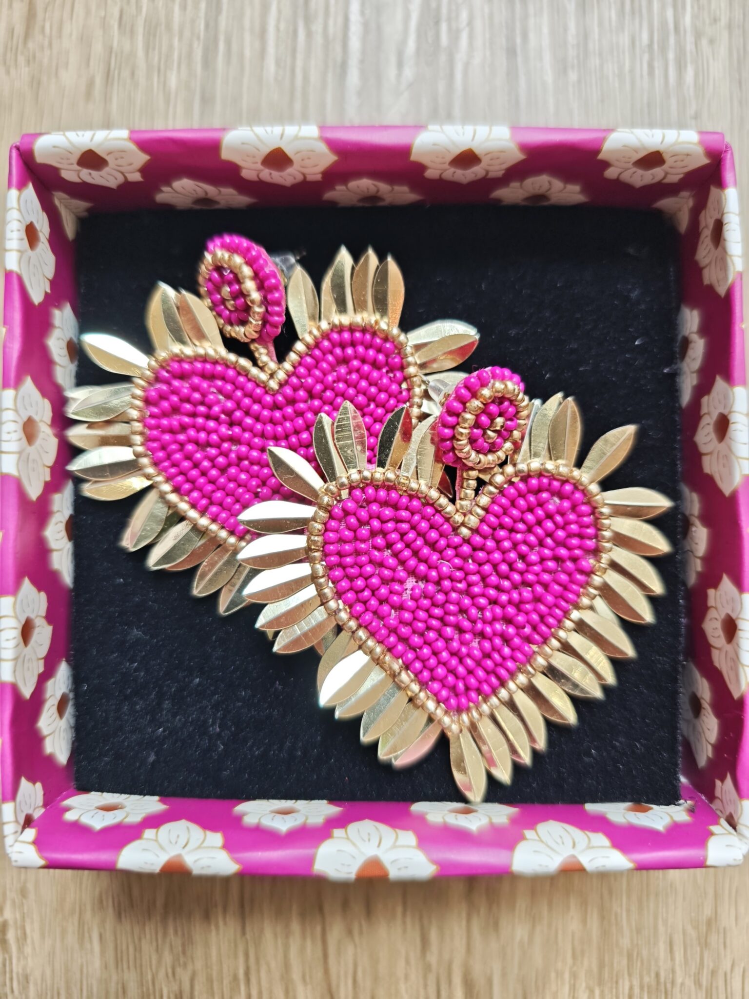 boucles-doreilles-perles-coeur-ex-voto