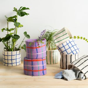 cache-pot-a-carreaux-epais-lilas-multicolore