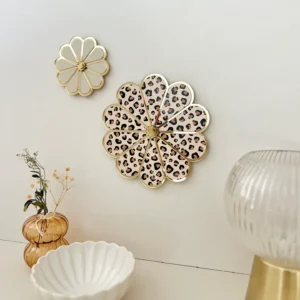 bijou-de-mur-leopard-marron