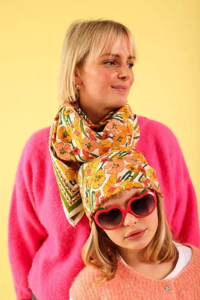foulard-floral-ocre