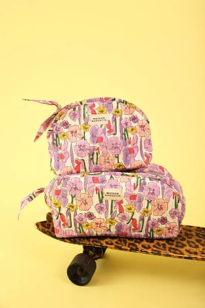 trousse-toilette-floral-lilas